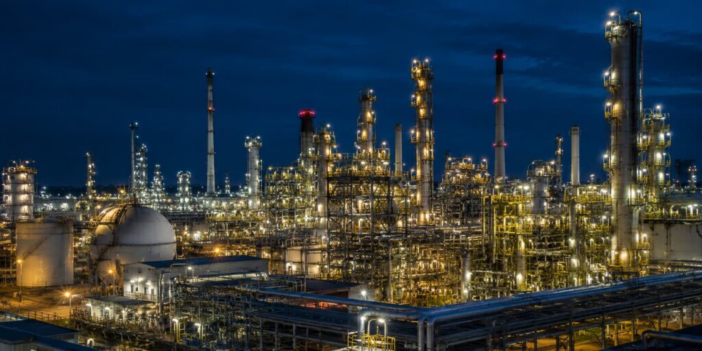Insights Large chemical manufacturing facility illustrating the structural changes, investment pressures, and transformation occurring across the global chemical industry
